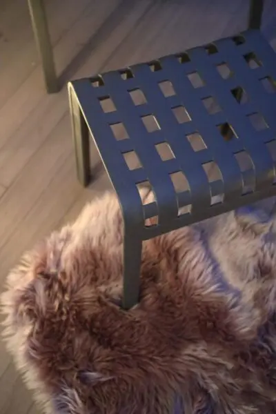 nardi_armchair_folio_ambient-images_winter20_lr6-min-scaled