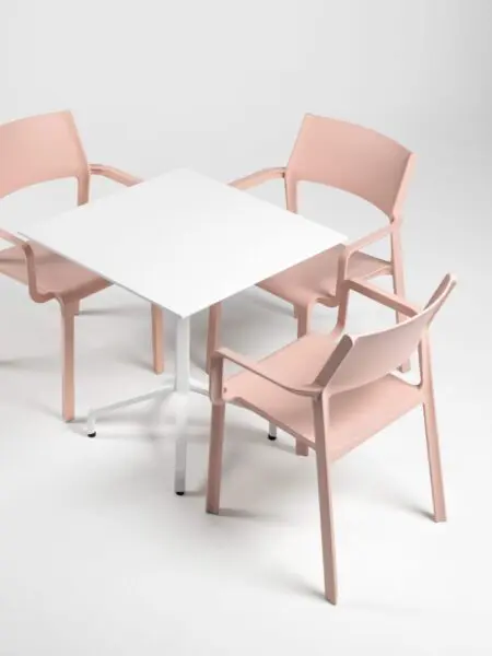 nardi_chairs_trillarmchair_views2_hr-scaled