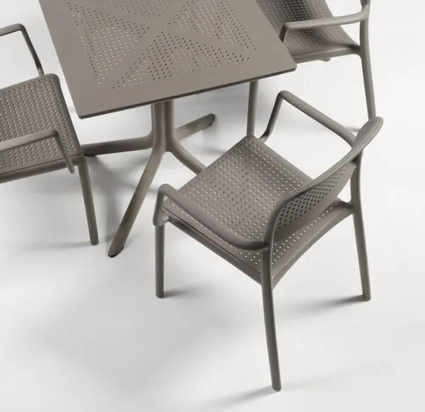 nardi_tables_clip70_views1_lr-min