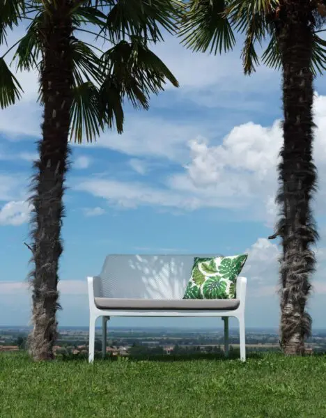 nardi_chairs_netbench_ambient-images9_hr-scaled