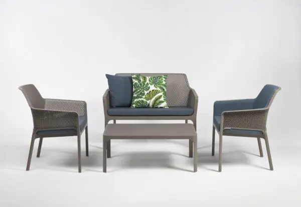 nardi_chairs_netbench_views6_hr-scaled
